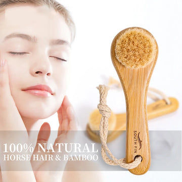 Face brush with soft horse hair