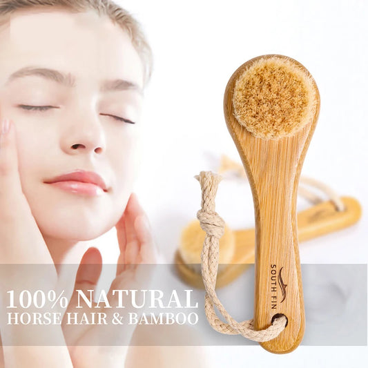 Face brush with soft horse hair